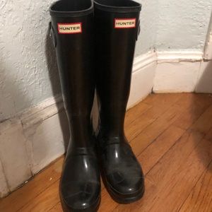 Glossy Hunter Rain Boots